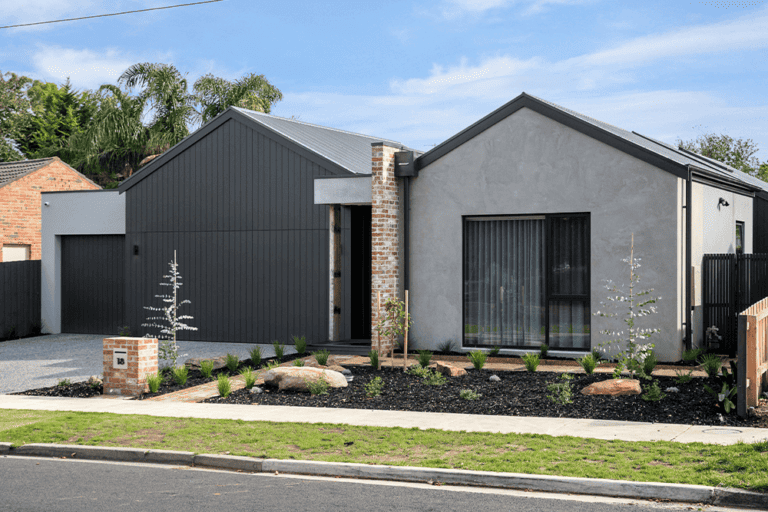 Luxury Custom Home Builders Moona - Smithkon Group